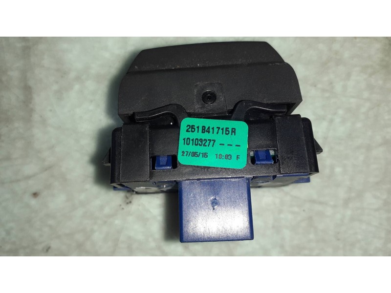 Recambio de interruptor para dacia lodgy ambiance referencia OEM IAM 251B41715R 10103277 CONECTOR 3 PINES