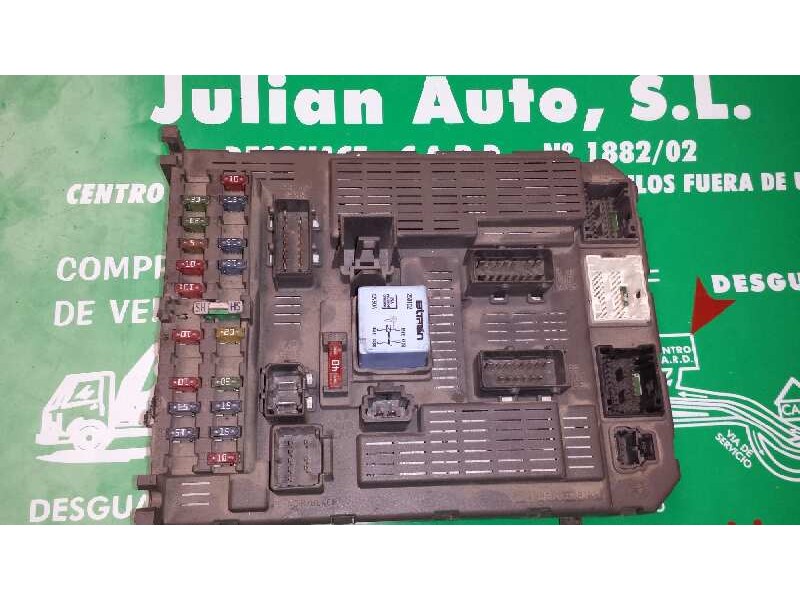 Recambio de caja reles / fusibles para citroen c5 break 2.0 hdi exclusive referencia OEM IAM 9648235680 BSI T02 01 