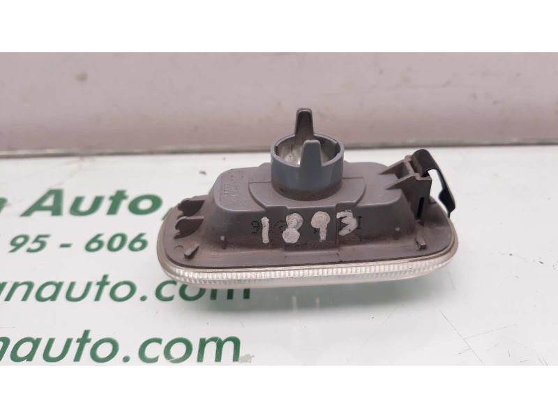 Recambio de piloto delantero derecho para audi a4 berlina (8e) 2.0 referencia OEM IAM 8E0949127  