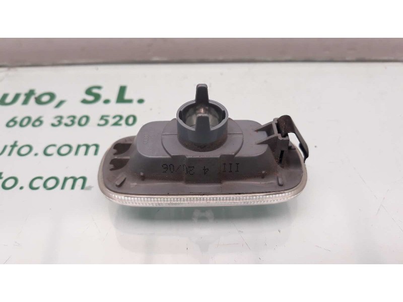 Recambio de piloto delantero izquierdo para audi a4 berlina (8e) 1.9 tdi (96kw) referencia OEM IAM 8E0949127  