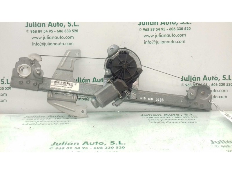 Recambio de elevalunas delantero derecho para peugeot 107 urban referencia OEM IAM 118670RH  ELECTRICO