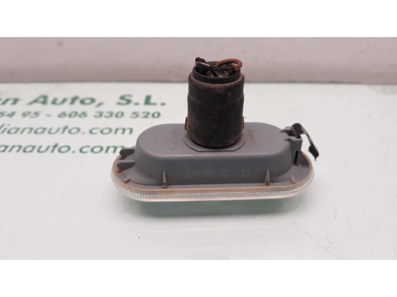 Recambio de piloto delantero derecho para volkswagen bora berlina (1j2) 2.3 v5 referencia OEM IAM 1J0949117  