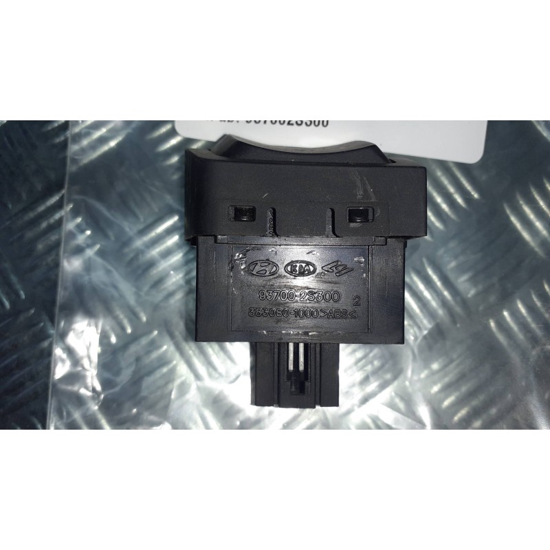Recambio de interruptor para hyundai ix35 classic 2wd referencia OEM IAM 937002S300 CONECTOR 6 PINES INTENSIDAD FAROS