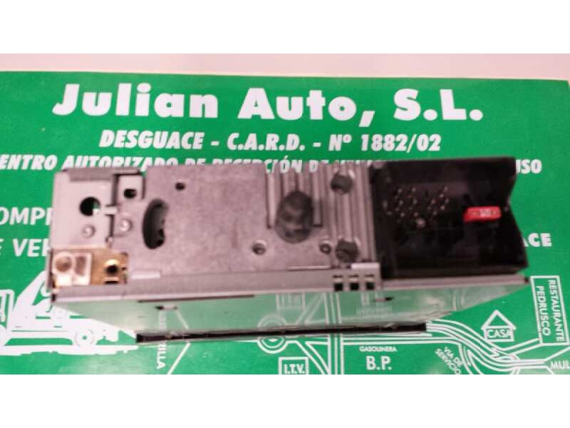 Recambio de sistema audio / radio cd para citroen c4 berlina lx referencia OEM IAM 96647697XT MP3 BLAUPUNKT 9664769777