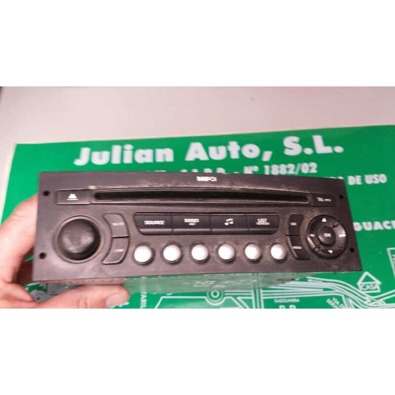 Recambio de sistema audio / radio cd para citroen c2 audace referencia OEM IAM 96643698XT MP3 SIEMENS / VDO 