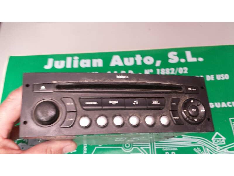 Recambio de sistema audio / radio cd para citroen c2 audace referencia OEM IAM 96643698XT MP3 SIEMENS / VDO 
