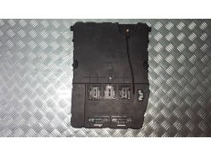 Recambio de caja reles / fusibles para renault scenic ii grand confort authentique referencia OEM IAM 8200309693  S118400310L