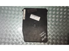 Recambio de caja reles / fusibles para renault scenic ii grand confort authentique referencia OEM IAM 8200309693  S118400310L 2