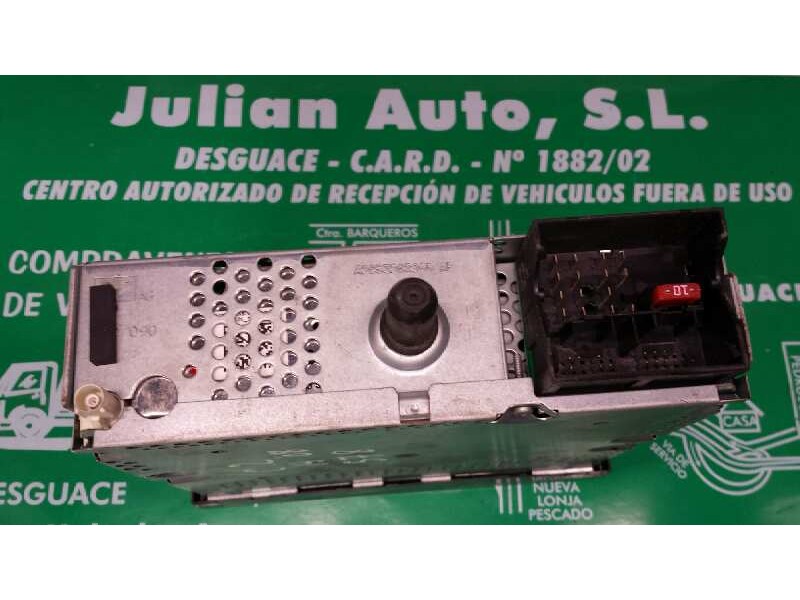 Recambio de sistema audio / radio cd para citroen c2 audace referencia OEM IAM 96643698XT MP3 SIEMENS / VDO 