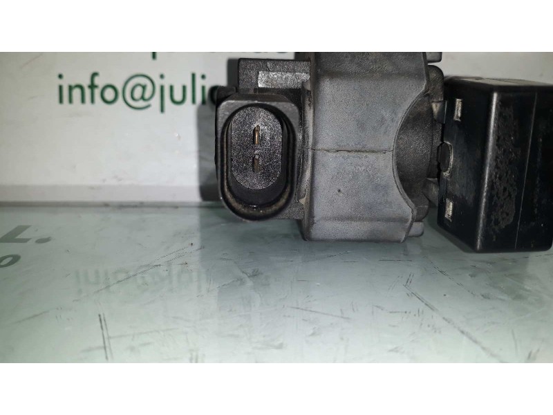 Recambio de valvula aire adicional para audi a4 berlina (8e) 2.5 tdi referencia OEM IAM 4E0906628 72290308 TURBO