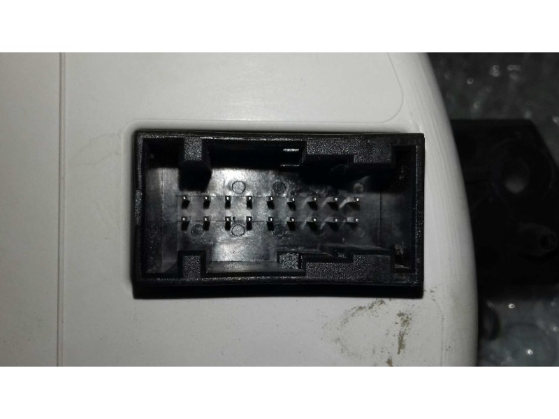 Recambio de cuadro instrumentos para citroen c3 pluriel 1.4 referencia OEM IAM 9652008280 21675597-1 SAGEM