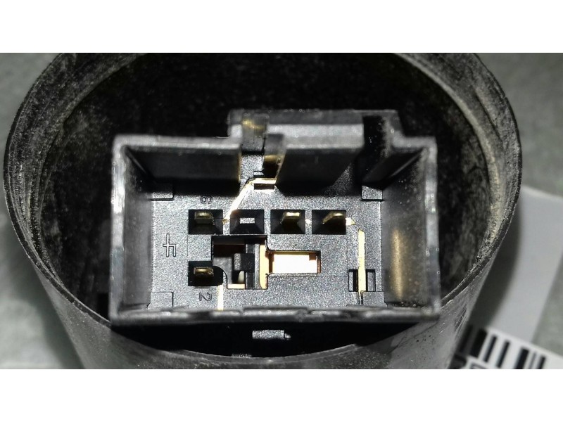 Recambio de warning para seat ibiza (6l1) 1.9 tdi referencia OEM IAM 6L1953235A  CONECTOR 4 PINES