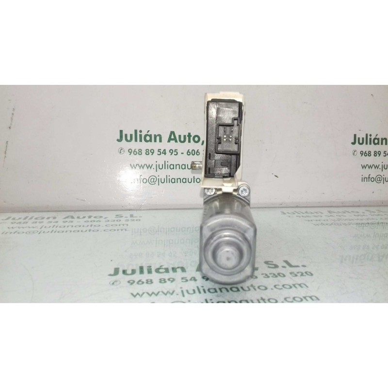 Recambio de motor elevalunas delantero derecho para audi a4 ber. (b8) básico referencia OEM IAM 8K0959802 1101965575100 BROSE