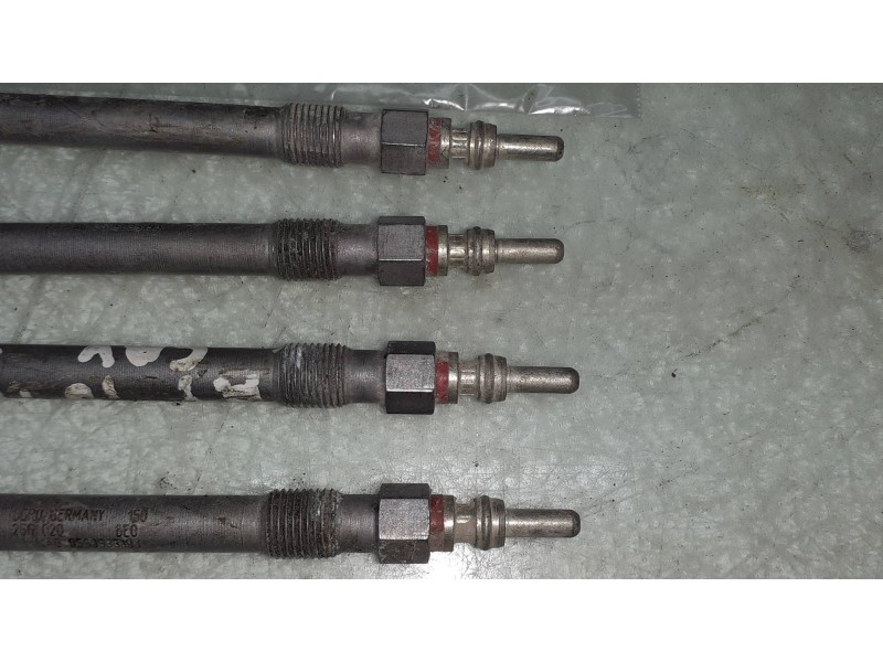 Recambio de calentadores para audi a1 (8x) attraction referencia OEM IAM 059963319J 266020 4 CALENTADORES