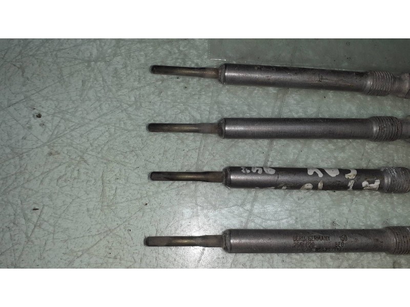 Recambio de calentadores para audi a1 (8x) attraction referencia OEM IAM 059963319J 266020 4 CALENTADORES