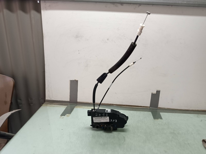 Recambio de cerradura puerta delantera derecha para peugeot 308 business line referencia OEM IAM 9810309380  