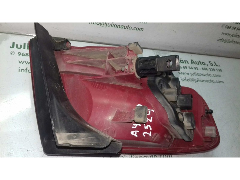 Recambio de piloto trasero derecho para audi a4 ber. (b8) básico referencia OEM IAM 8K5945096D  EXT-ALETA