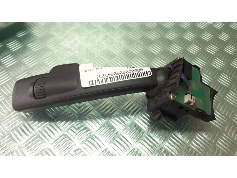 Recambio de mando limpia para volvo s40 berlina 2.4 kinetic referencia OEM IAM 17D770  