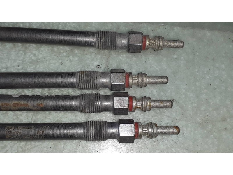 Recambio de calentadores para skoda octavia berlina (1z3) ambition referencia OEM IAM 059963319J 266020 4 CALENTADORES