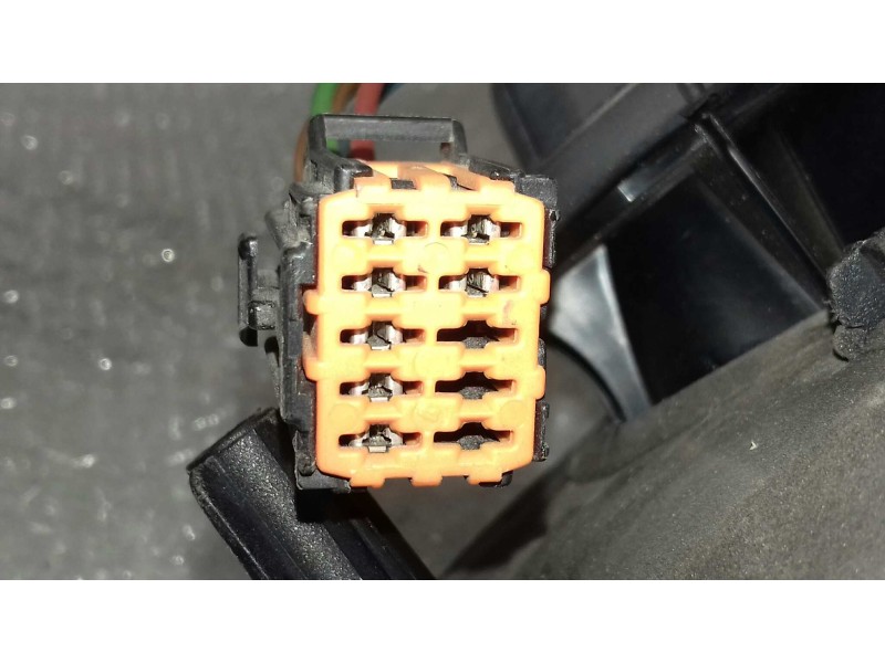 Recambio de retrovisor derecho para peugeot 206 sw xs referencia OEM IAM 96480957XT  ELECTRICO