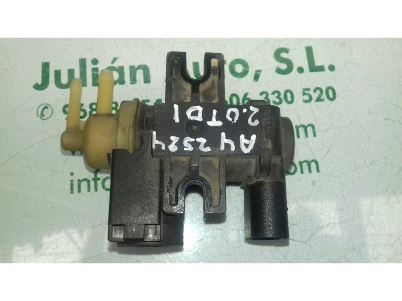 Recambio de valvula aire adicional para audi a4 ber. (b8) básico referencia OEM IAM 8K0906627 4010835A 