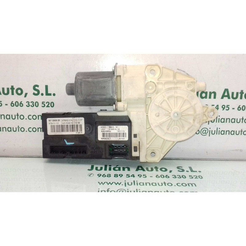 Recambio de motor elevalunas delantero derecho para renault laguna iii 2.0 d referencia OEM IAM 807300002R 0130822331 978410101