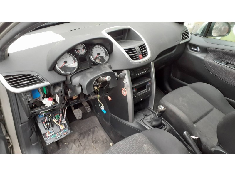 peugeot 207 sw del año 2008