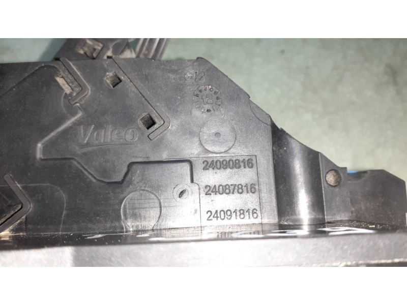 Recambio de cerradura puerta trasera izquierda para citroen c4 picasso exclusive referencia OEM IAM 24087816 24090816 VALEO