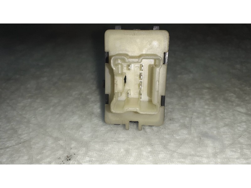 Recambio de mando elevalunas delantero derecho para dacia lodgy ambiance referencia OEM IAM 254217475R 6 PINES 10023750