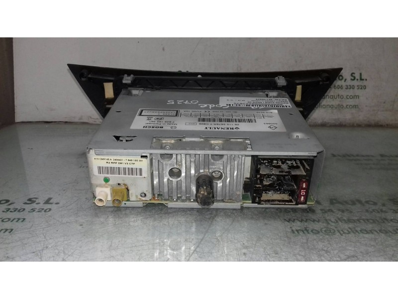 Recambio de sistema audio / radio cd para renault laguna iii limited referencia OEM IAM 281155676  BOSCH