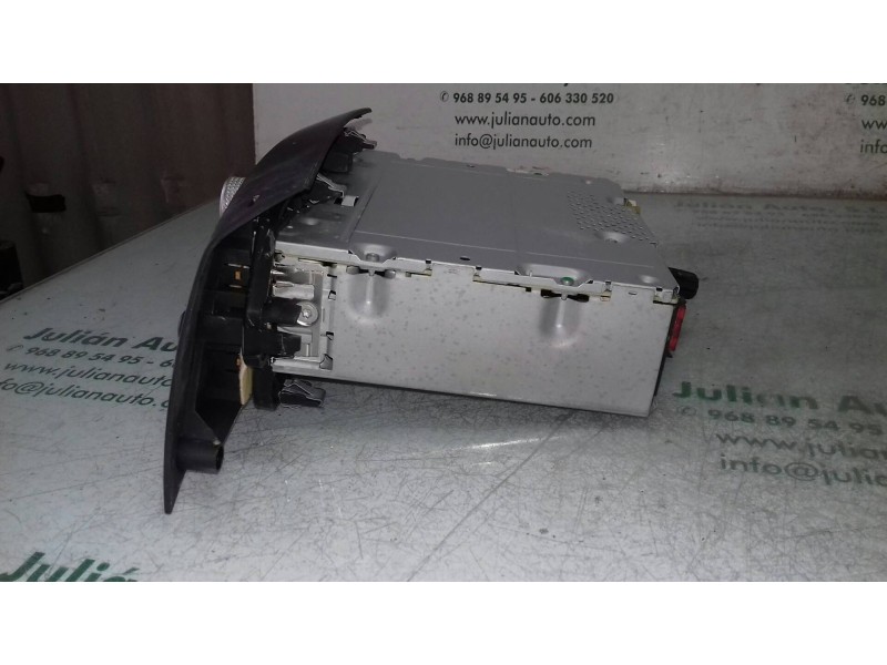 Recambio de sistema audio / radio cd para renault laguna iii limited referencia OEM IAM 281155676  BOSCH