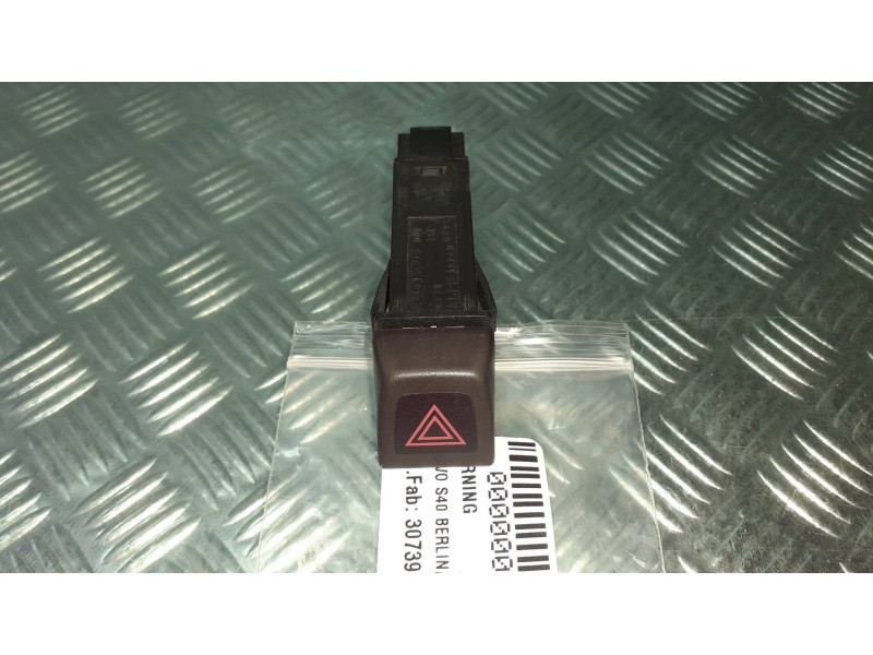 Recambio de warning para volvo s40 berlina 1.8 kinetic referencia OEM IAM 30739296 05W304 CONECTOR 5 PINES