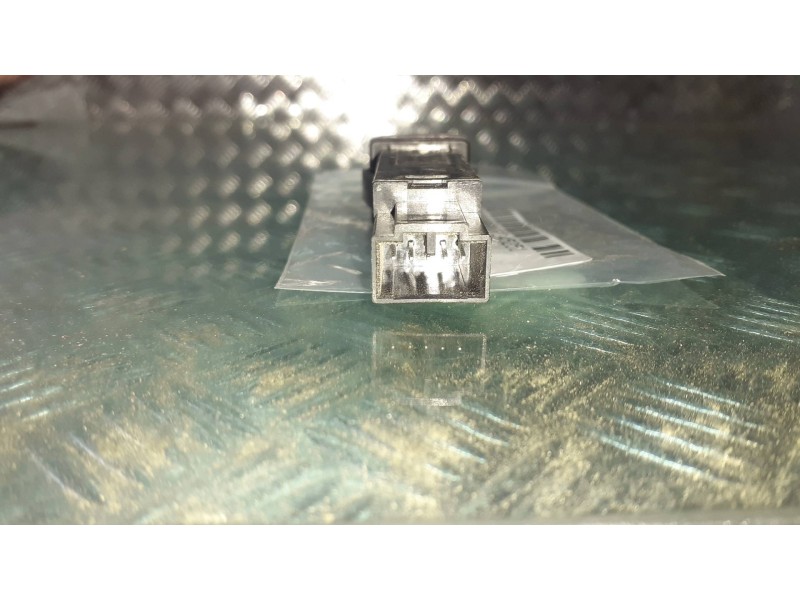 Recambio de warning para volvo s40 berlina 1.8 kinetic referencia OEM IAM 30739296 05W304 CONECTOR 5 PINES