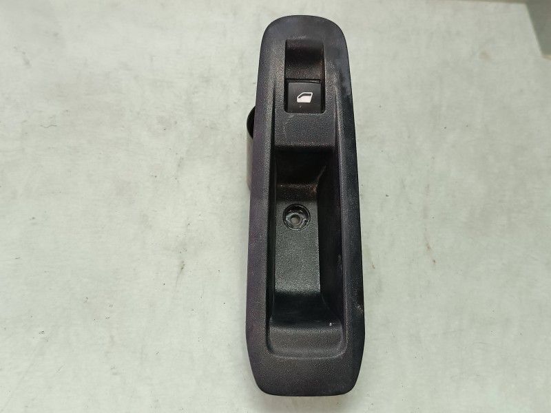 Recambio de mando elevalunas trasero derecho para peugeot 308 business line referencia OEM IAM 96762292ZD VALEO 4 PINES