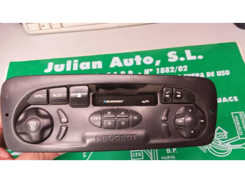 Recambio de sistema audio / radio cd para peugeot 206 berlina xr referencia OEM IAM 9637082580 BLAUPUNKT WERKE 
