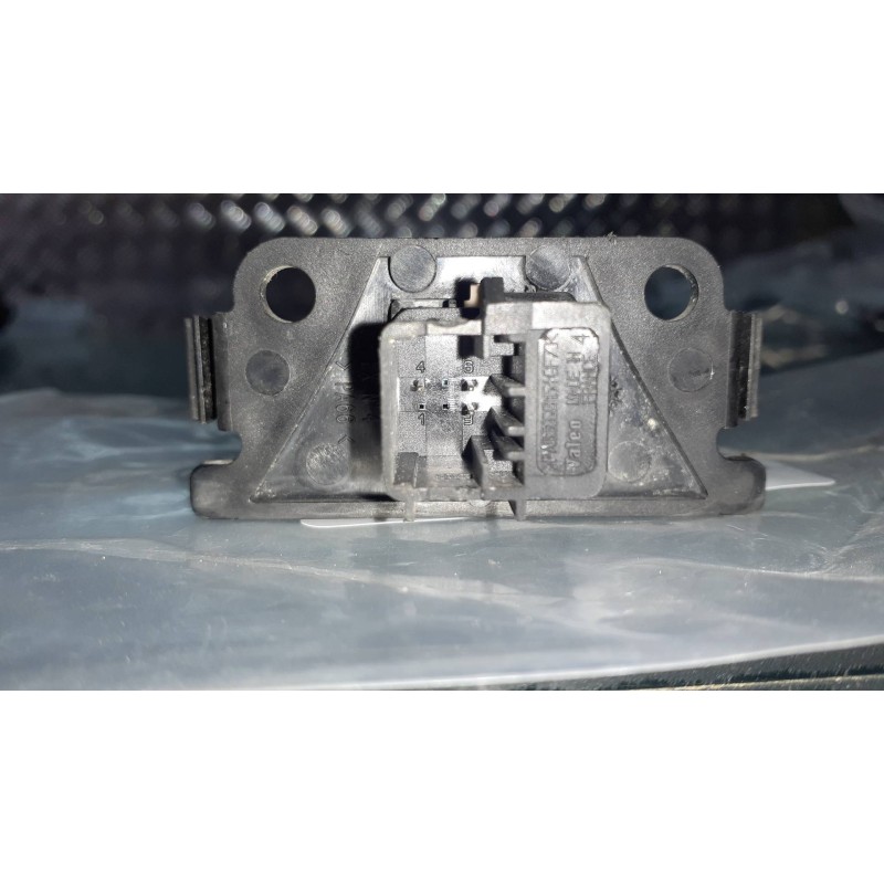 Recambio de warning para peugeot 307 break / sw (s1) break xr referencia OEM IAM 9643219577  CONECTOR 3 PINES