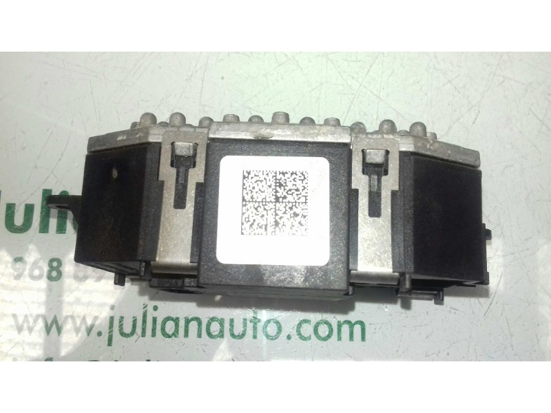 Recambio de resistencia calefaccion para audi a4 ber. (b8) básico referencia OEM IAM 8K0820521 K5909002 BOSCH