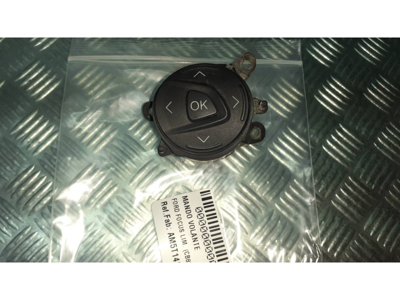 Recambio de mando volante para ford focus lim. (cb8) edition referencia OEM IAM AM5T14K147AA  CONECTOR 4 PINES