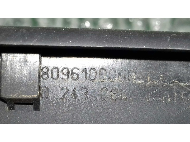 Recambio de mando elevalunas delantero izquierdo para renault laguna iii limited referencia OEM IAM 809610006R 024308H 