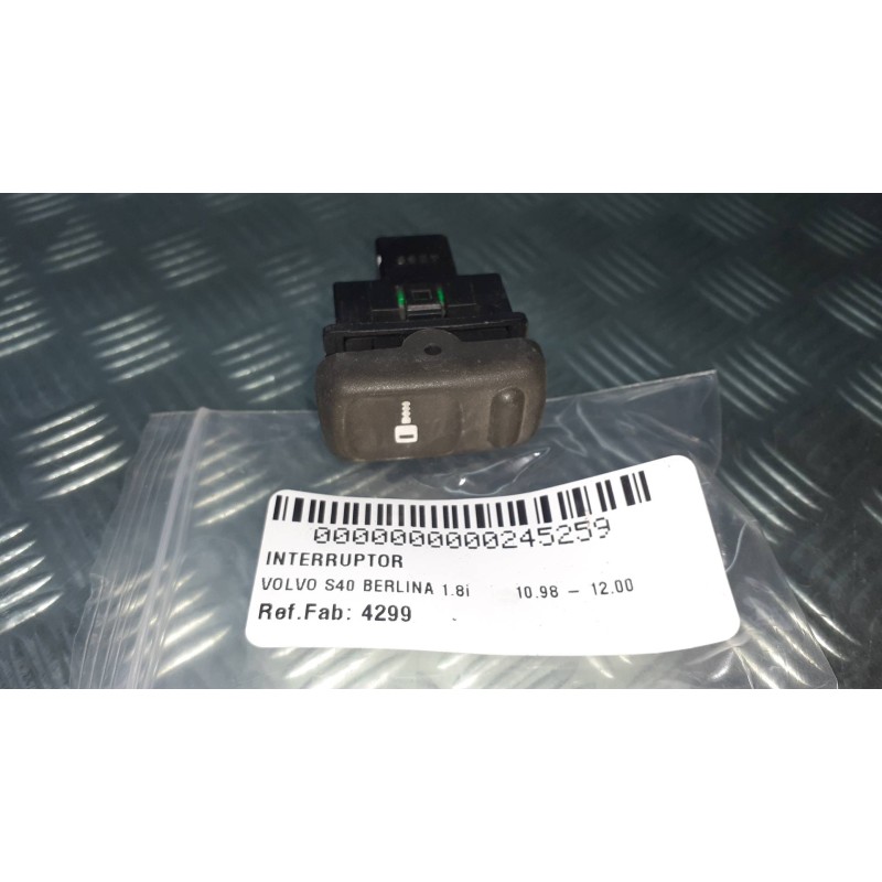 Recambio de interruptor para volvo s40 berlina 1.8i referencia OEM IAM 4299 CONECTOR 5 PINES CIERRE