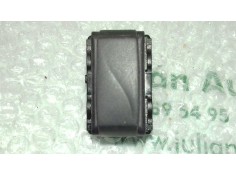 Recambio de interruptor para renault laguna iii limited referencia OEM IAM 684920001R  EMBELLECEDOR