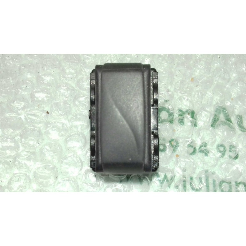 Recambio de interruptor para renault laguna iii limited referencia OEM IAM 684920001R  EMBELLECEDOR