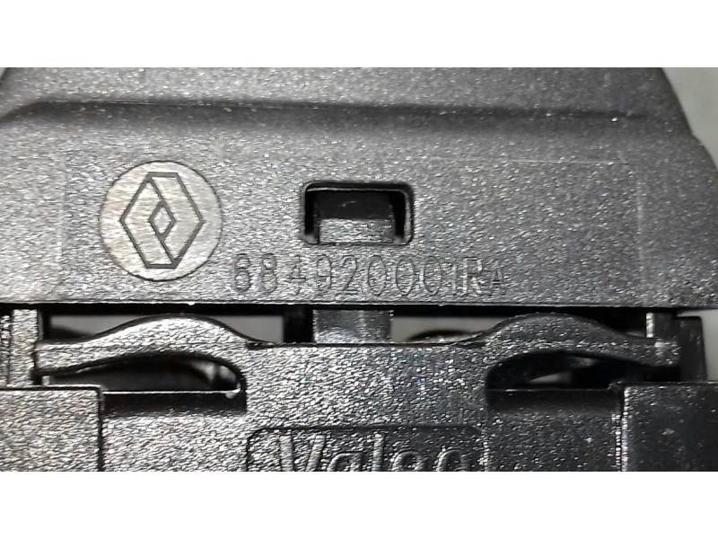 Recambio de interruptor para renault laguna iii limited referencia OEM IAM 684920001R  EMBELLECEDOR