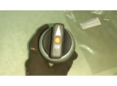 Recambio de mando luces para mercedes-benz clase c (w201) berlina 1.8 e 190 (201.018) referencia OEM IAM    2