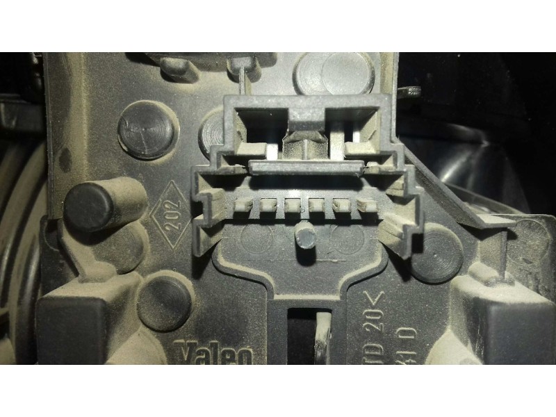 Recambio de piloto trasero derecho para renault megane i scenic (ja0) 1.9dti alize referencia OEM IAM 7700428055  