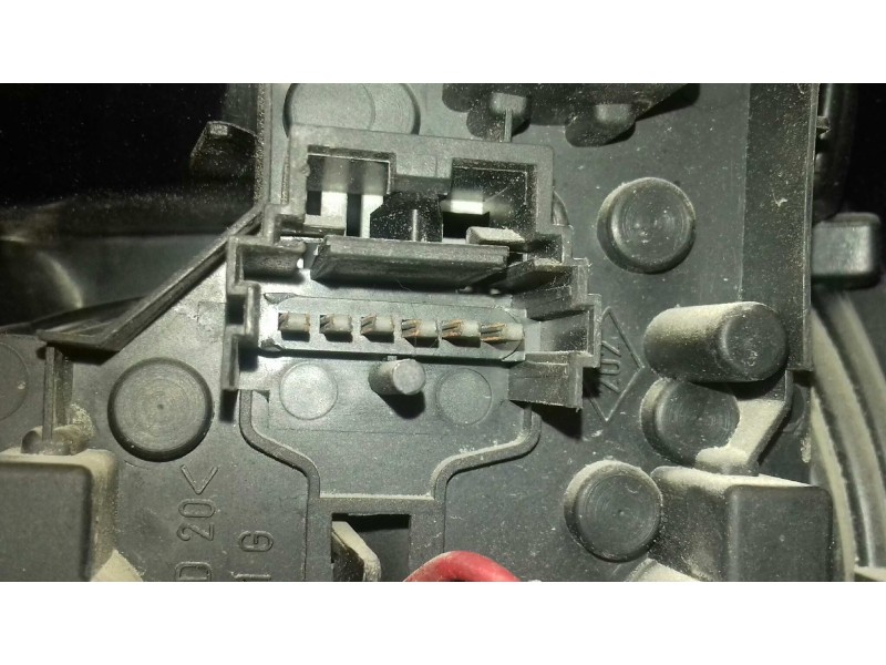 Recambio de piloto trasero izquierdo para renault megane i scenic (ja0) 1.9dti alize referencia OEM IAM 7700428054  