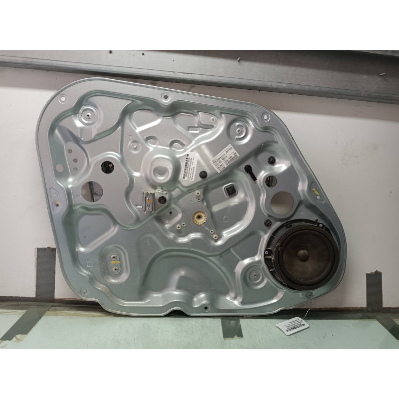 Recambio de elevalunas delantero izquierdo para hyundai ix20 gl classic referencia OEM IAM 824701K010 813101K000 