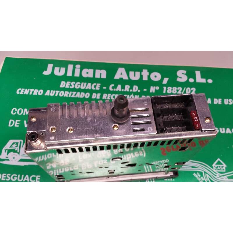 Recambio de sistema audio / radio cd para citroen c3 1.4 hdi exclusive referencia OEM IAM 96488011XT CLARION RD3-01 PU-2471A(G)