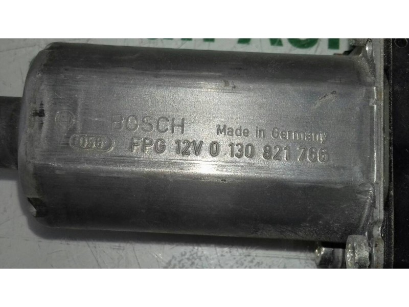 Recambio de motor elevalunas delantero derecho para peugeot 307 cc (s1) 1.6 referencia OEM IAM 0130821766  