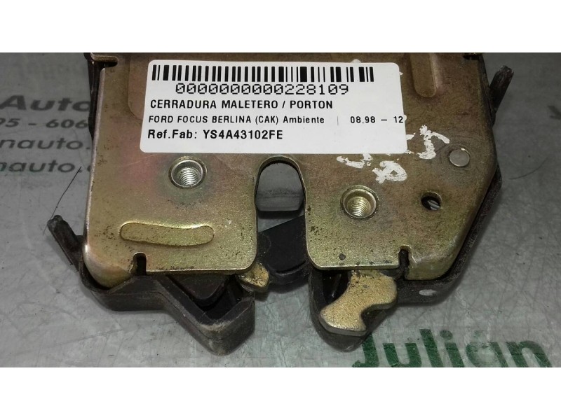 Recambio de cerradura maletero / porton para ford focus berlina (cak) ambiente referencia OEM IAM YS4A43102FE  